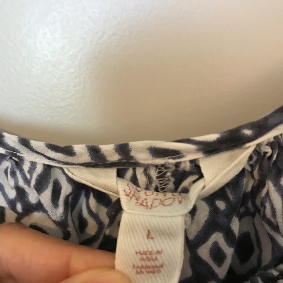 Sun & Shadow Blouse - Picture 3 of 3